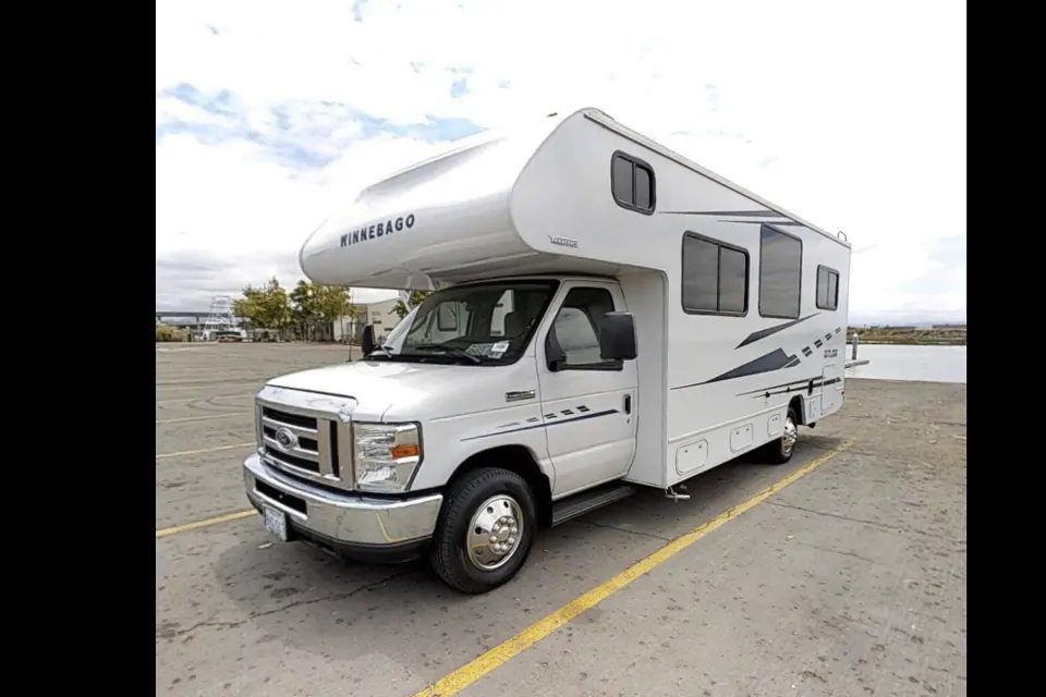 2019 Winnebago 25j