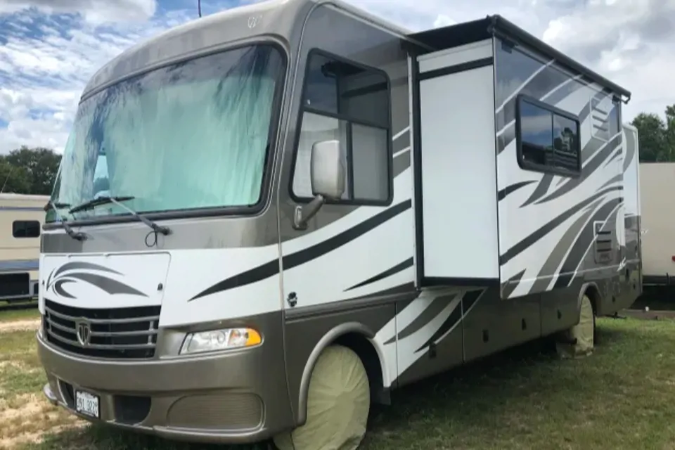2013 Thor Day Break 28PD "Stress Free" Rental in Pace, Florida