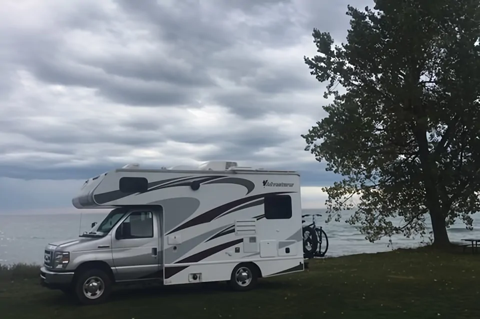 2018 Other Adventurer 19RD