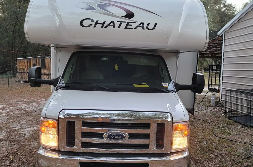 Jessica's Thor Motor Coach Chateau Class C in Lake-City, Florida