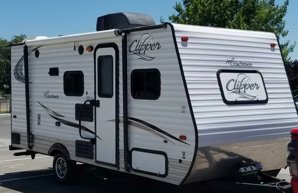 Hurtado's Coachmen Clipper Travel Trailer in Fresno, California