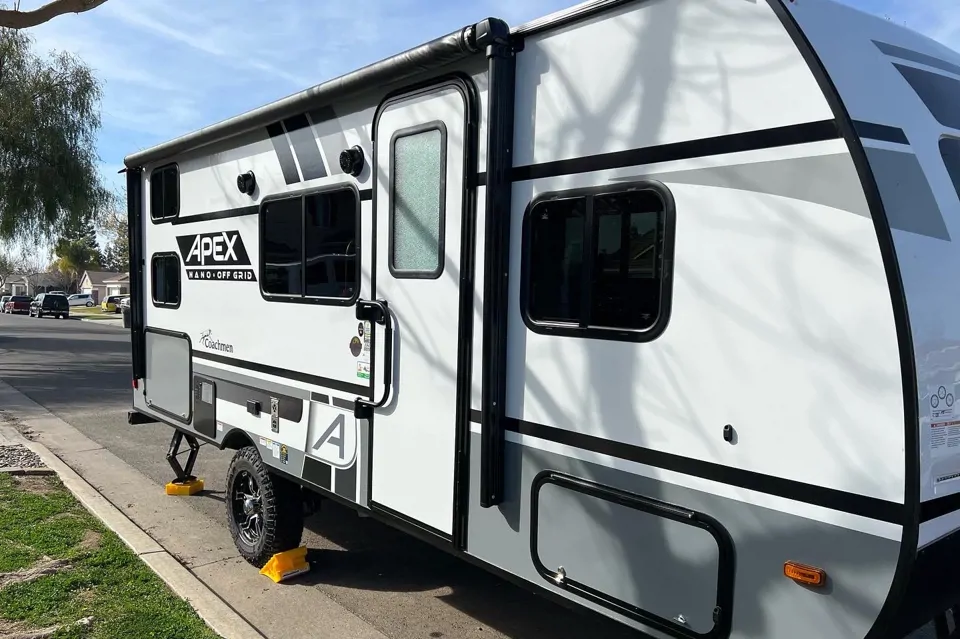 2022 Apex nano BH194