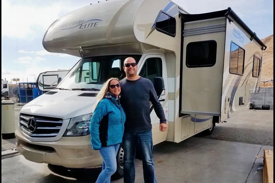 Paul & Caroline's 2019 Thor Motor Coach Freedom Elite Class C  à Redondo-Beach, California