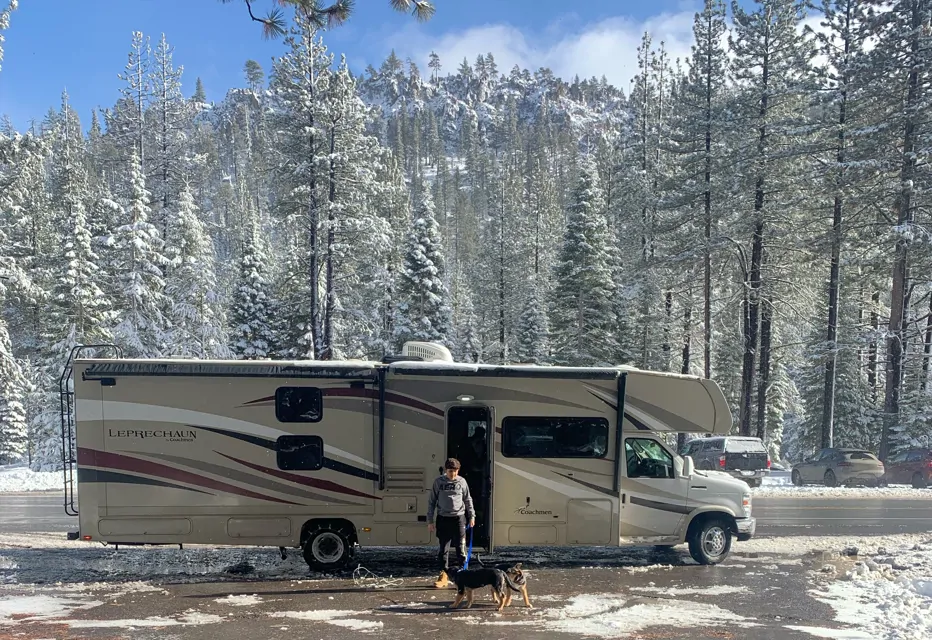 2017 Coachmen Leprechaun 