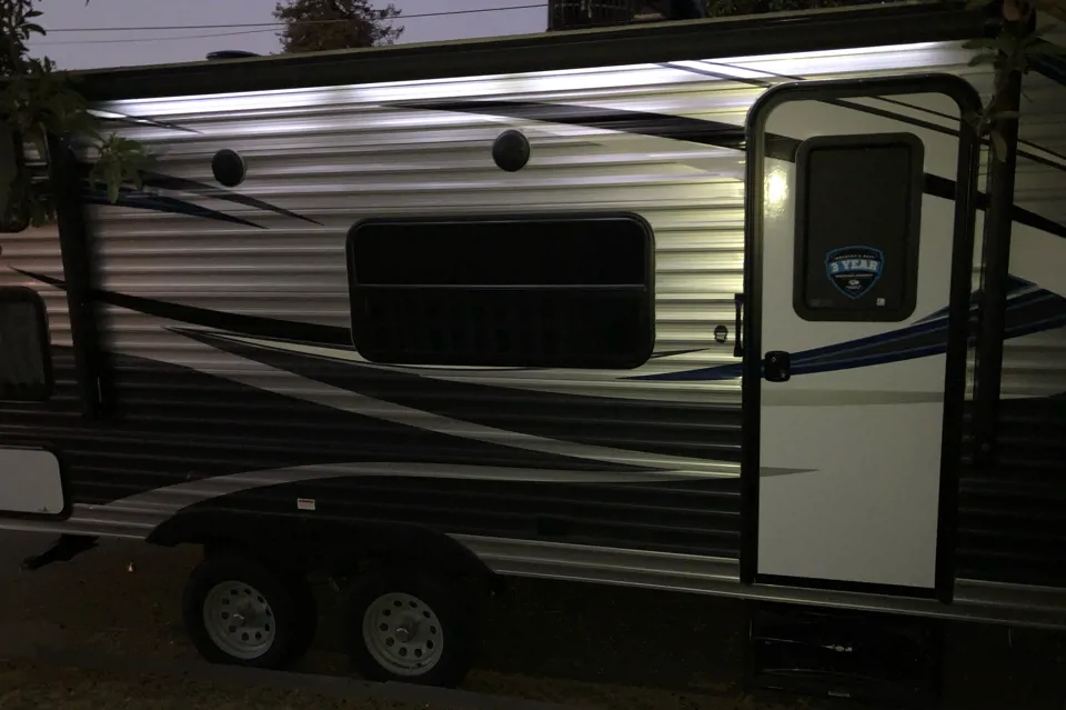 * 2019 Adventure Family Fun RV Rental * in Hayward, California