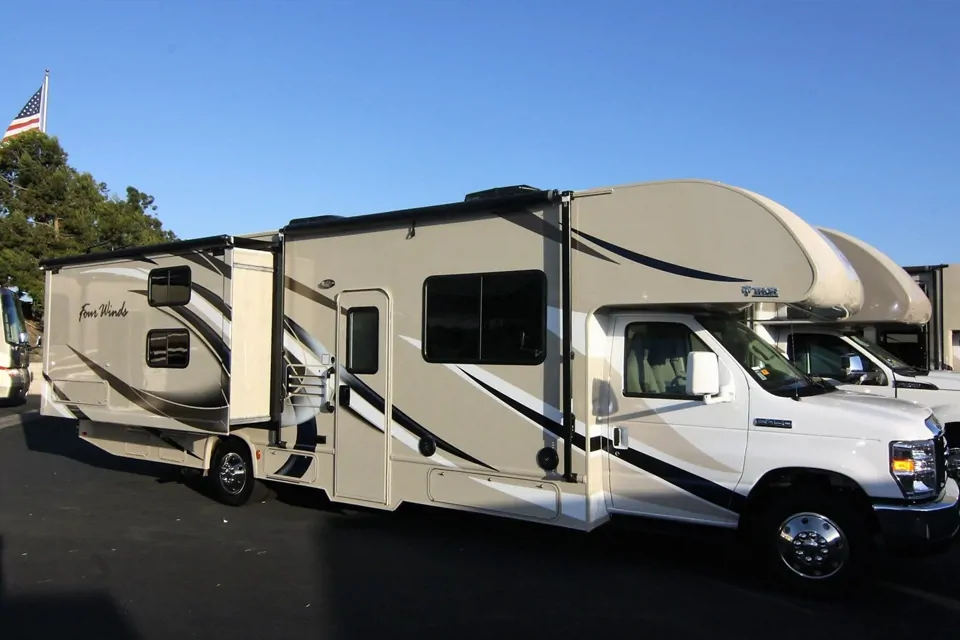 2020 Thor Motor Coach Four Winds