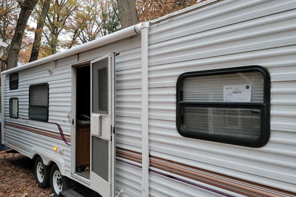 Jacob's Jayco Qwest 294j Travel Trailer in Holland, Michigan