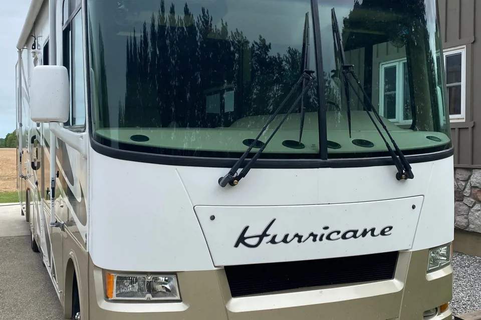 2007 Thor Motor Coach Hurricane