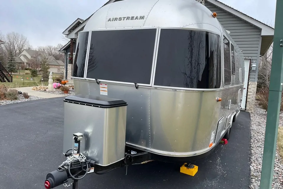 Airstream Sport 22FB Travel Trailer in Hugo, Minnesota
