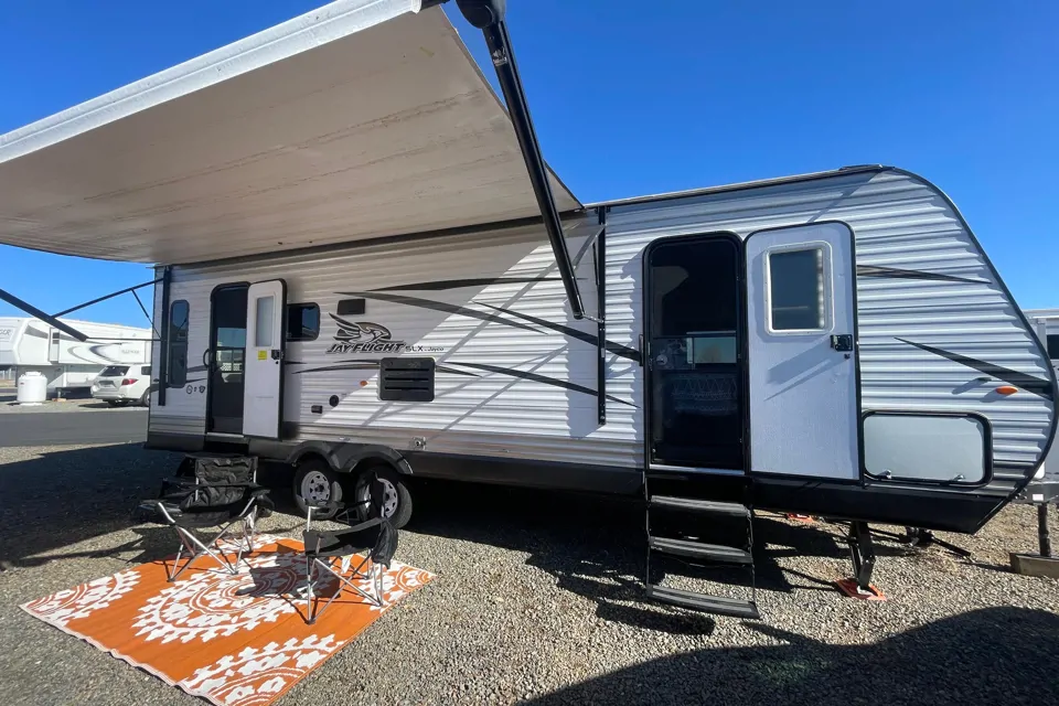 The Solomon's Jayco Jay Flight Travel Trailer in North-Las-Vegas, Nevada