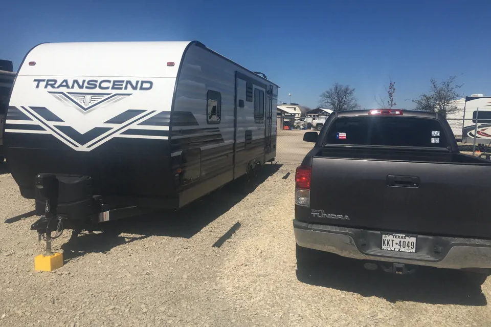 Christian 's Grand Design Transcend XPLOR 261BH Travel Trailer à Oak-Point, Texas