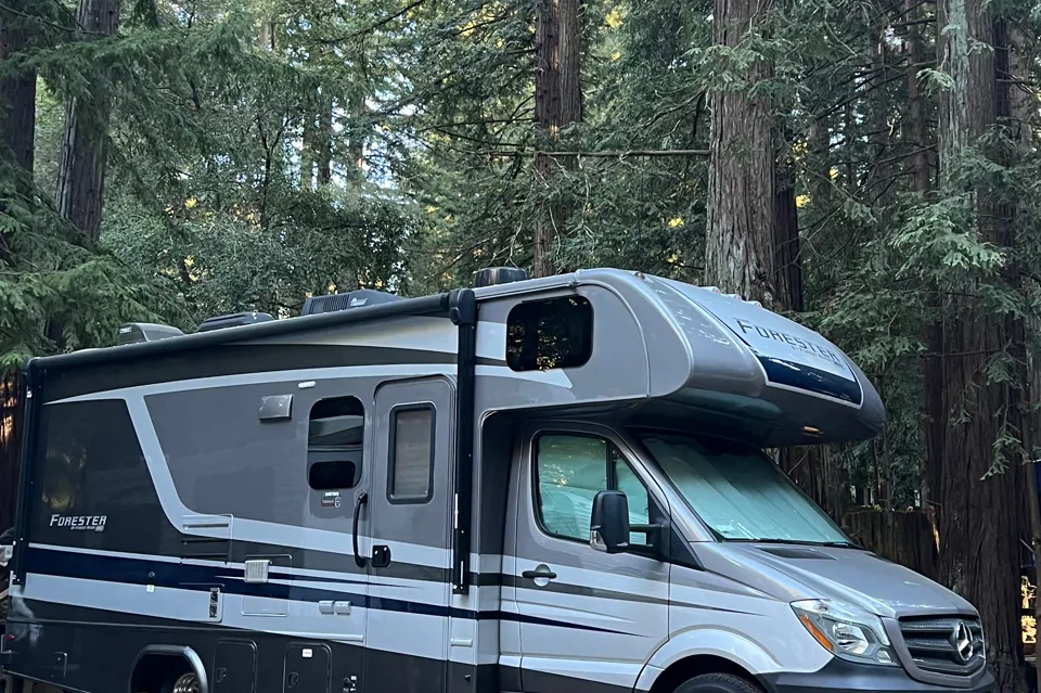 John & Victoria Forester Class C 16MPG in Lathrop, California