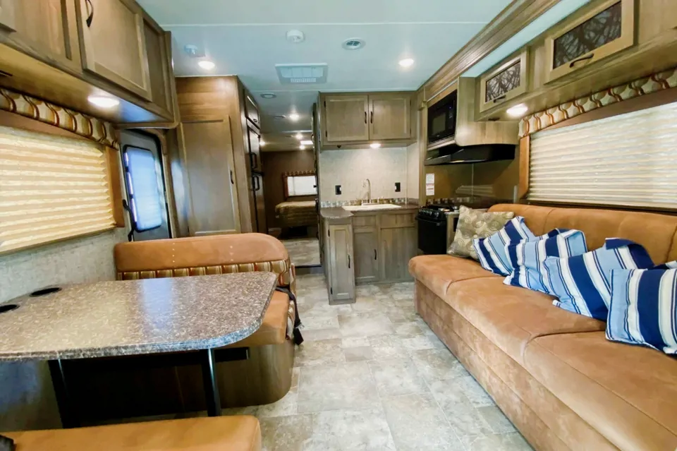 ★RVnBLife Las Vegas ★ 2018 Coachmen Freelander ★We'll Take Care of You!★ à Las-Vegas, Nevada