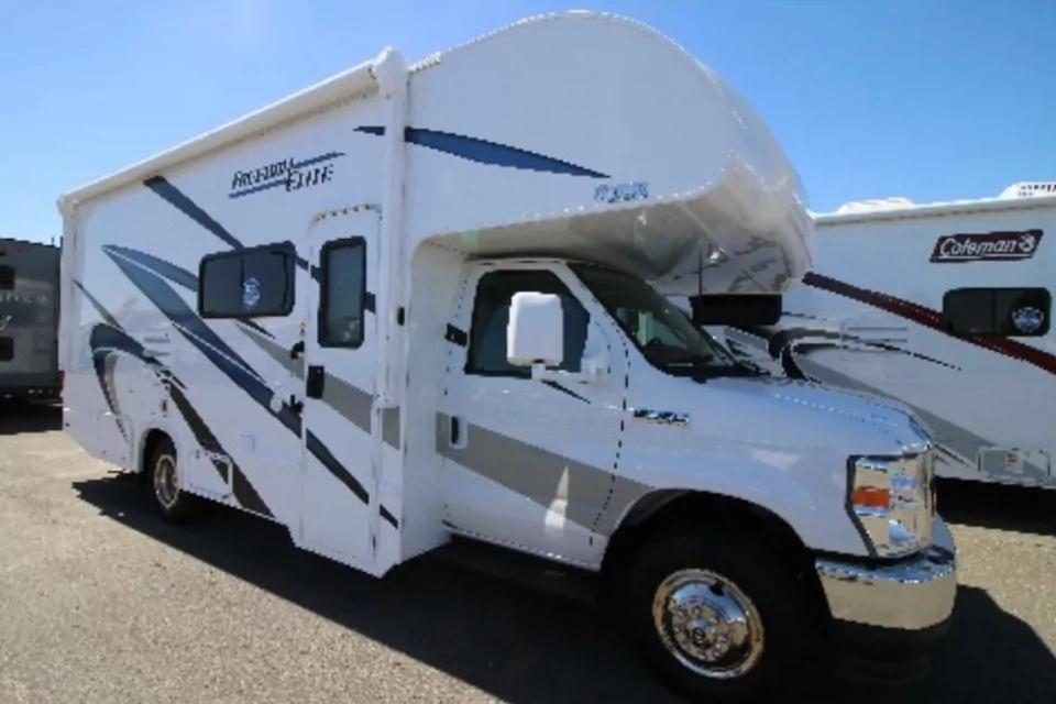 2022 Thor Motor Coach Freedom Elite