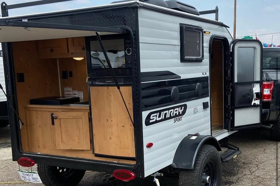 Brad's Sunray 109 Micro “Off Road” Trailer  à Denver, Colorado