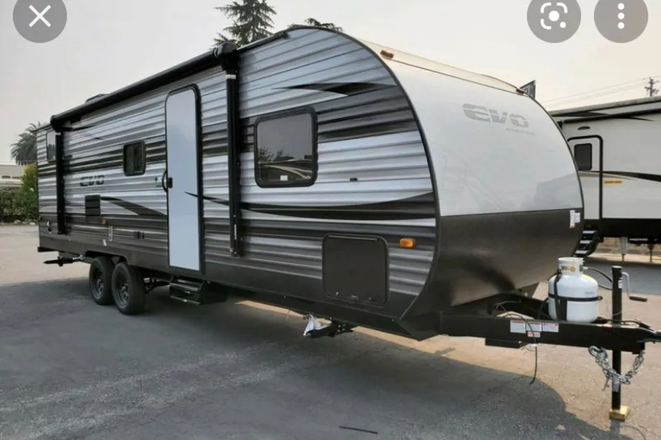 2021 Forest River Evo Travel Trailer in Hesperia, California