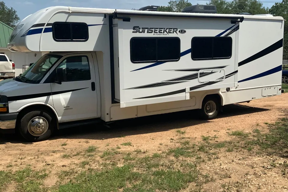  Forest River Sunseeker Class C in Austin, Texas