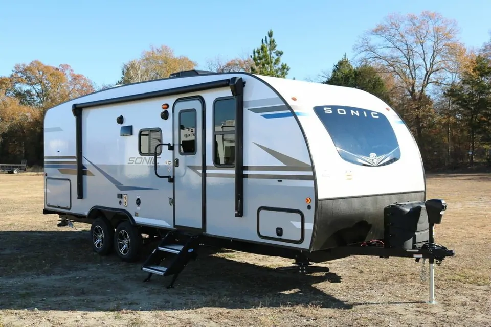 2022 Venture RV Sonic