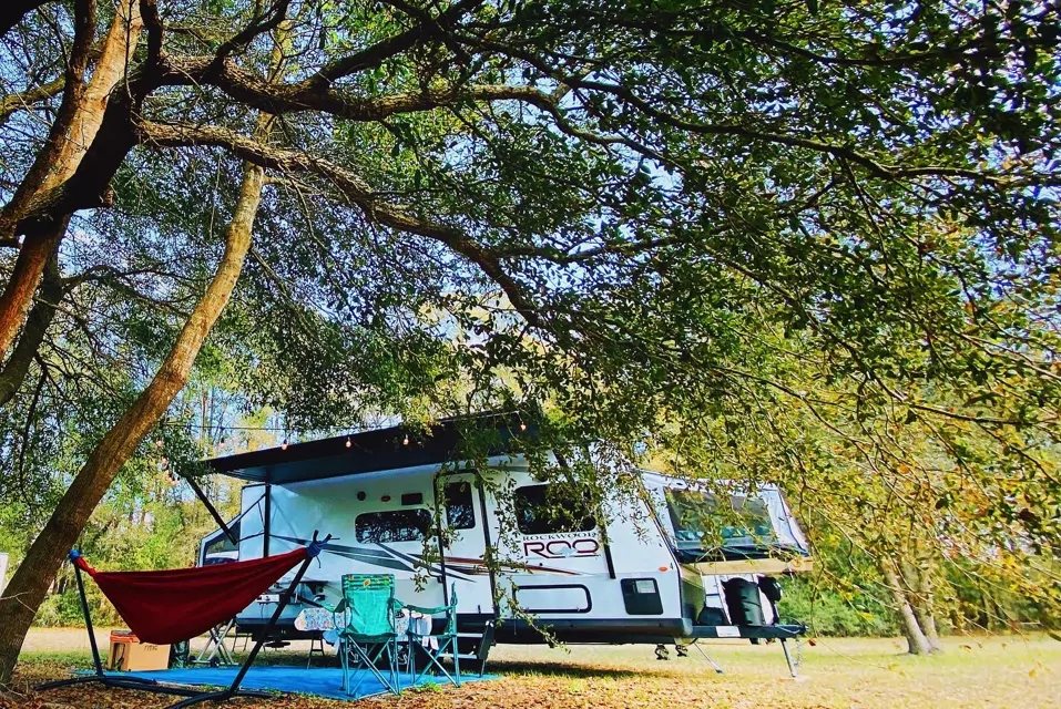 "Suite Dream Inn" A Family Getaway Perfect For 10 in Branford, Florida