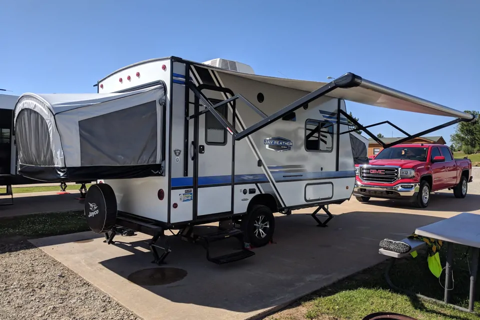 Hybrid Camper RV! à Yukon, Oklahoma
