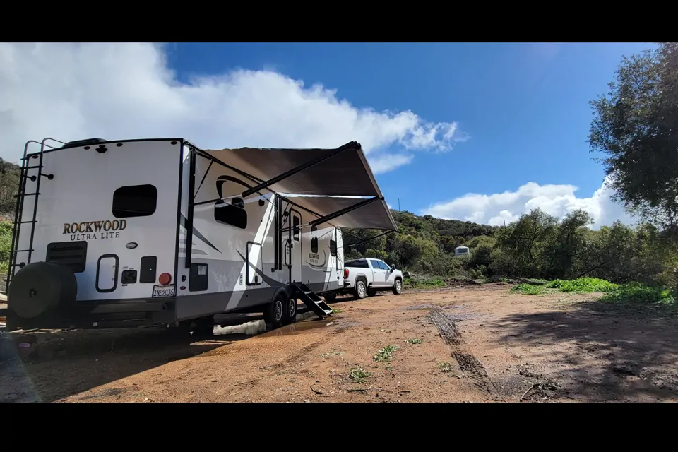Alexander's Forest River Rockwood Ultra Lite Travel Trailer in Jamul, California