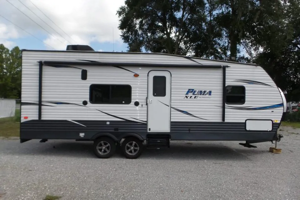 Palomino Puma 23SBC Toy Hauler in Jacksonville, Florida