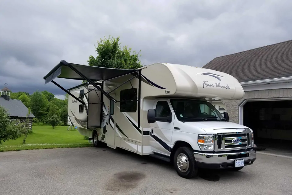 2017 Thor Motor Coach Four Winds