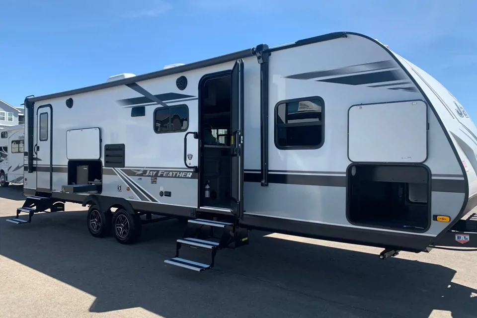 Steven's Jayco Jay Feather 27BHB Travel Trailer in Nampa, Idaho