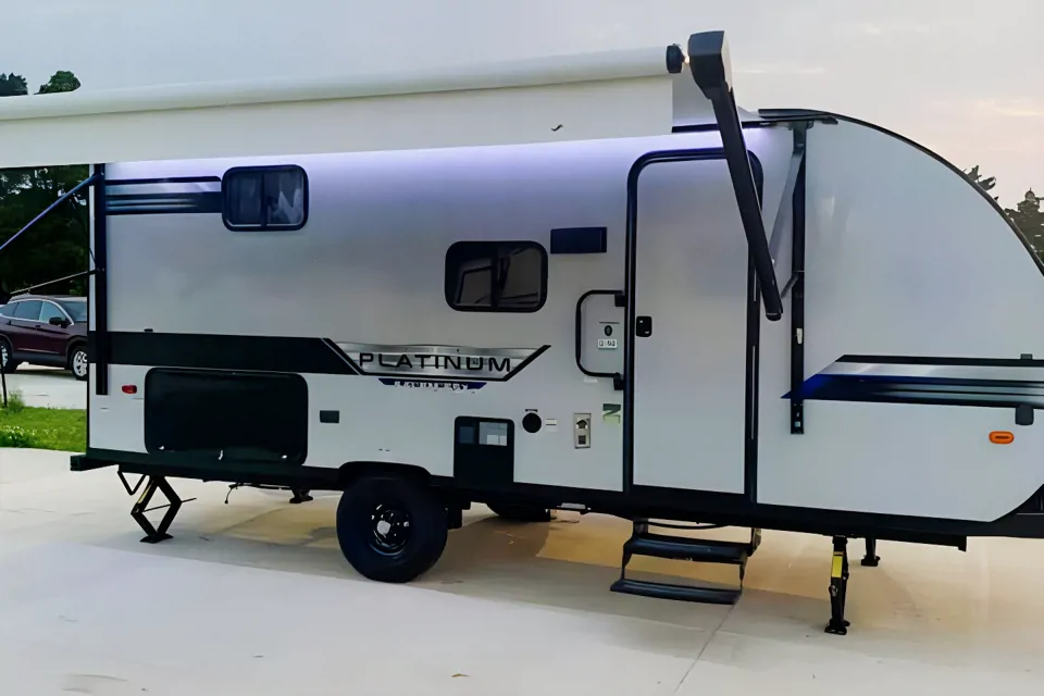The Family Friendly Forest River 178BHSKX Platinum Travel Trailer in Harker-Heights, Texas