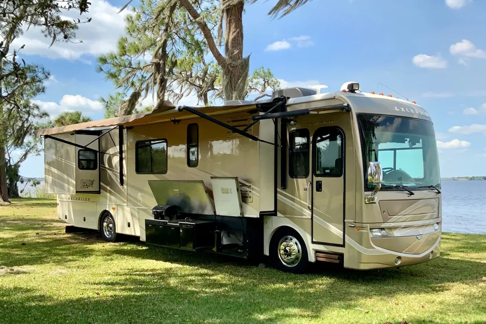 2008 Fleetwood Excursion 