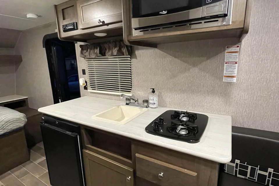 CL19 travel trailer in Davenport, Florida