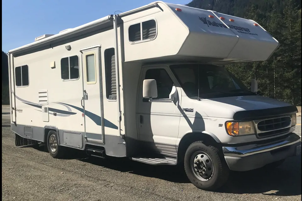 2002 Western Canada RV Adventurer Anniversary Edition