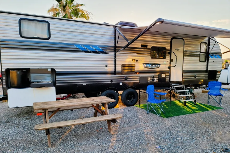 2021 Forest River Salem Travel Trailer à Fontana, California