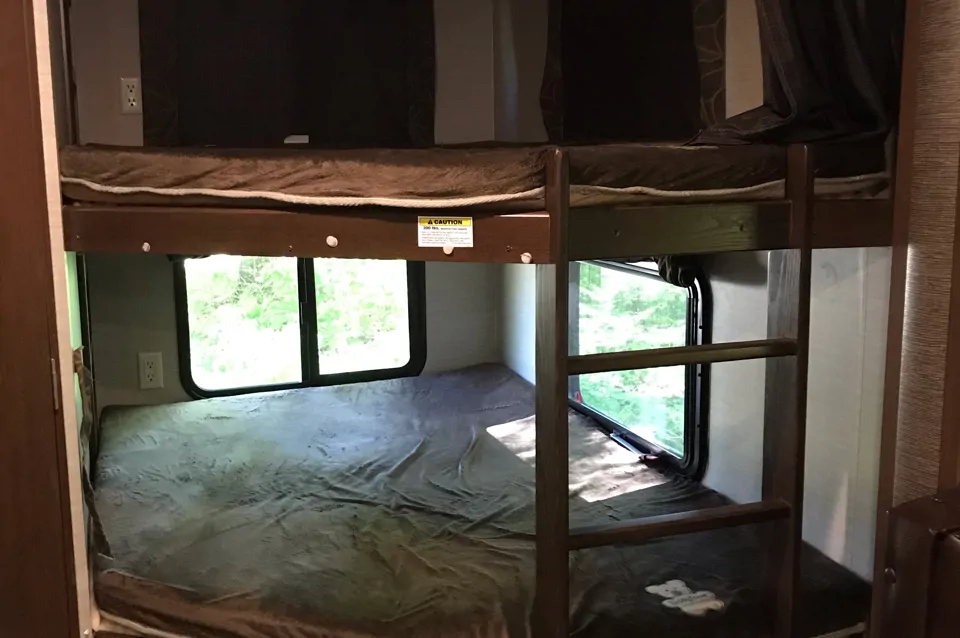 2017 Keystone 272BHS