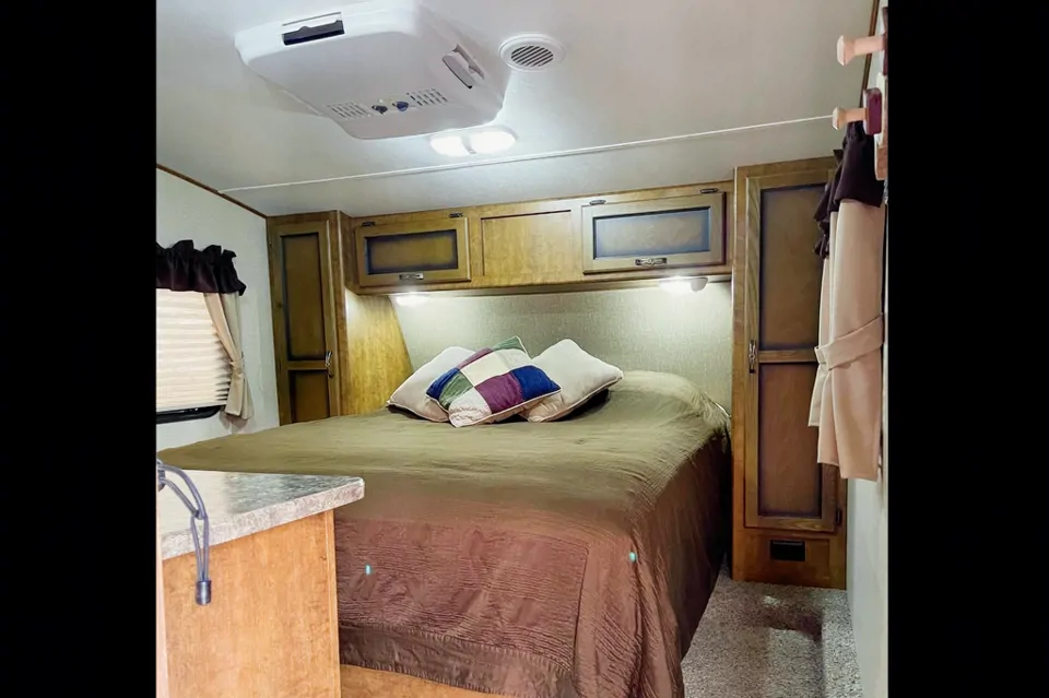 Steve & Candis Rezerve Fifth Wheel Bunkhouse in Grantsville, Utah