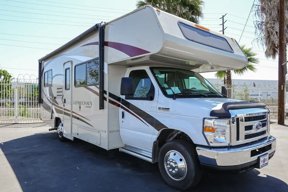 2020 Coachmen Leprechaun 