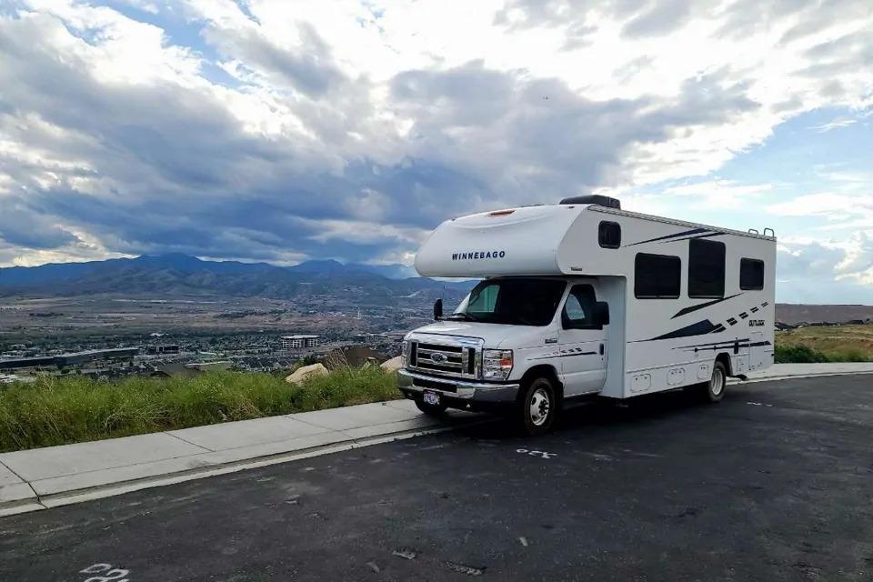 2019 Winnebago 25J Class C in Cedar-Valley, Utah