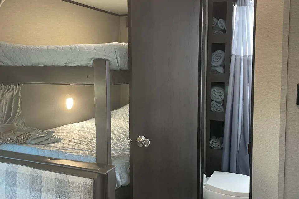 Robert's Grand Design Transcend 261BH Travel Trailer in Lyman, South Carolina