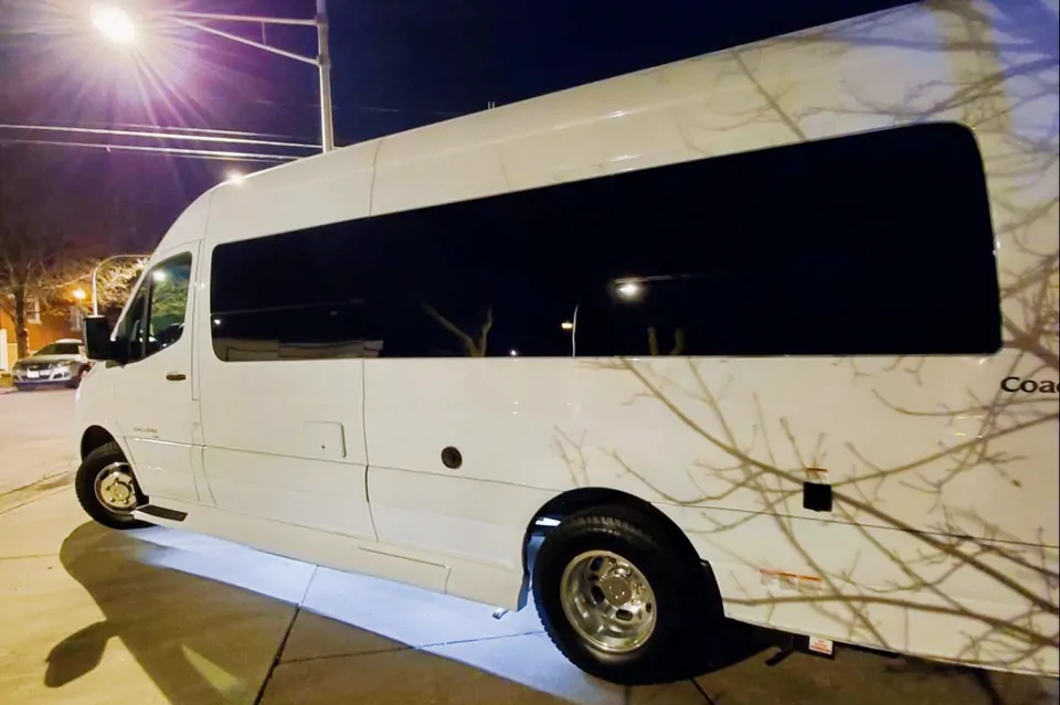 Tito's Toys, Coachmen Galleria 24Q Class B in Chicago, Illinois