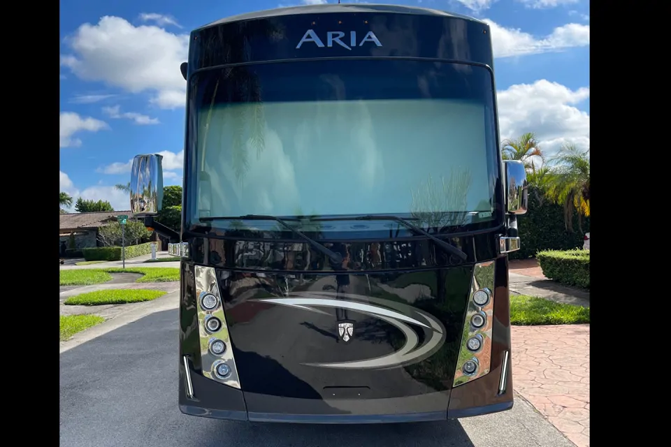 Thor Motor Coach ARIA Class A in Miami, Florida