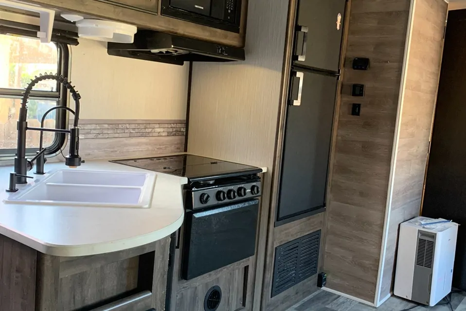 Taylor's Mallard IBM32 Travel Trailer in Galt, California