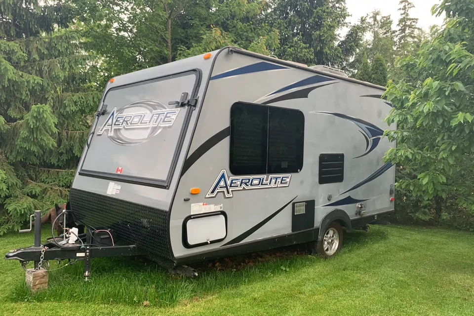 2013 Dutchmen Featherlight 174E