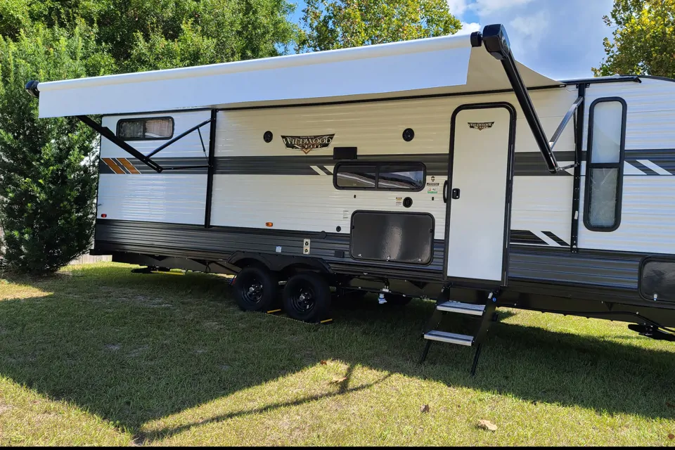 Forest River X-Lite 28VBXL Travel Trailer in Orange-Park, Florida