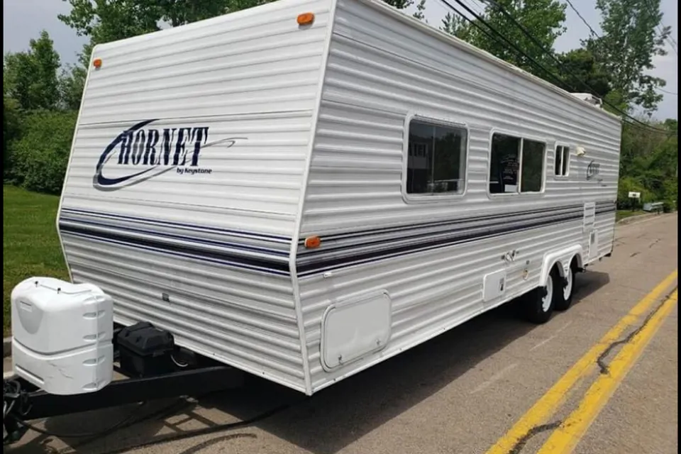 2005 Keystone Hornet sport 