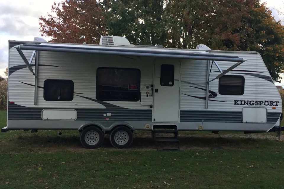 Family clamping in Mitchell, Ontario