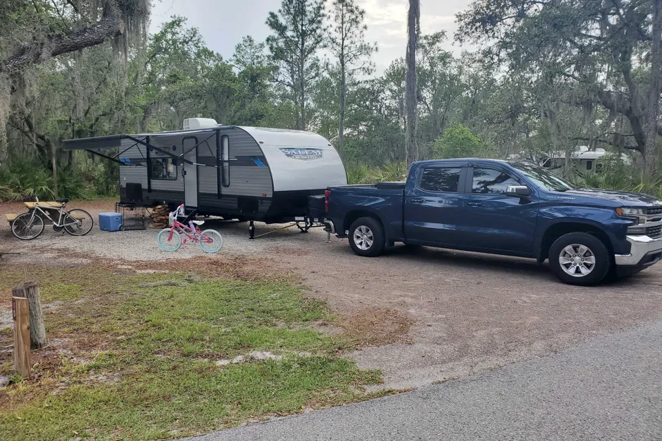 Robert's Forest River Cruise lite Travel Trailer in Lutz, Florida