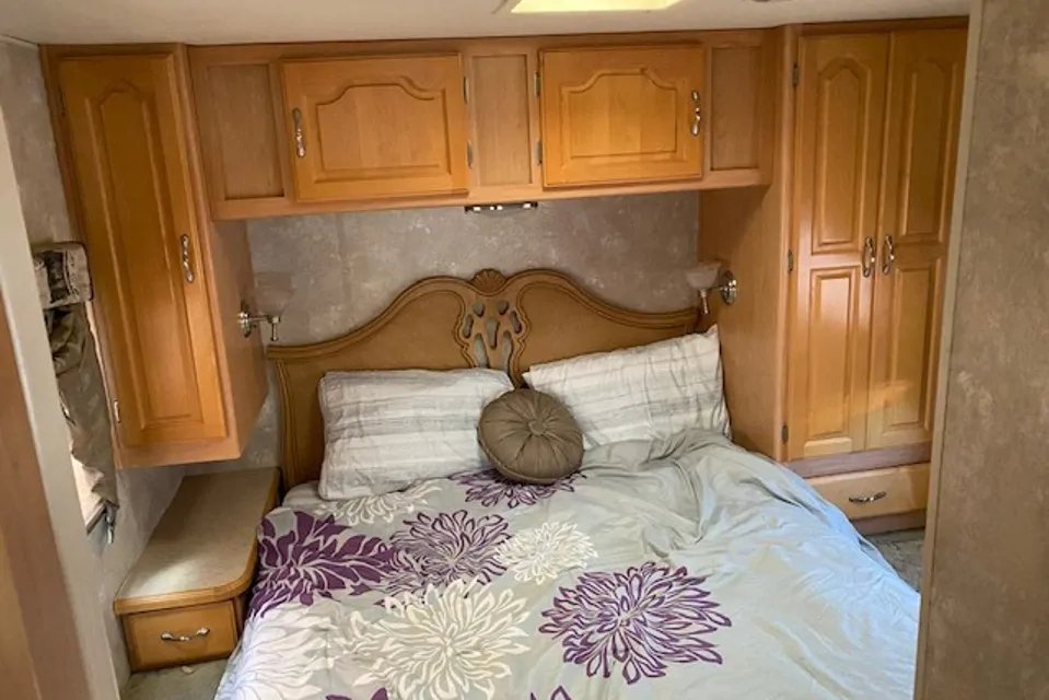 Brian's Coachmen Santara Class C in Vista, California