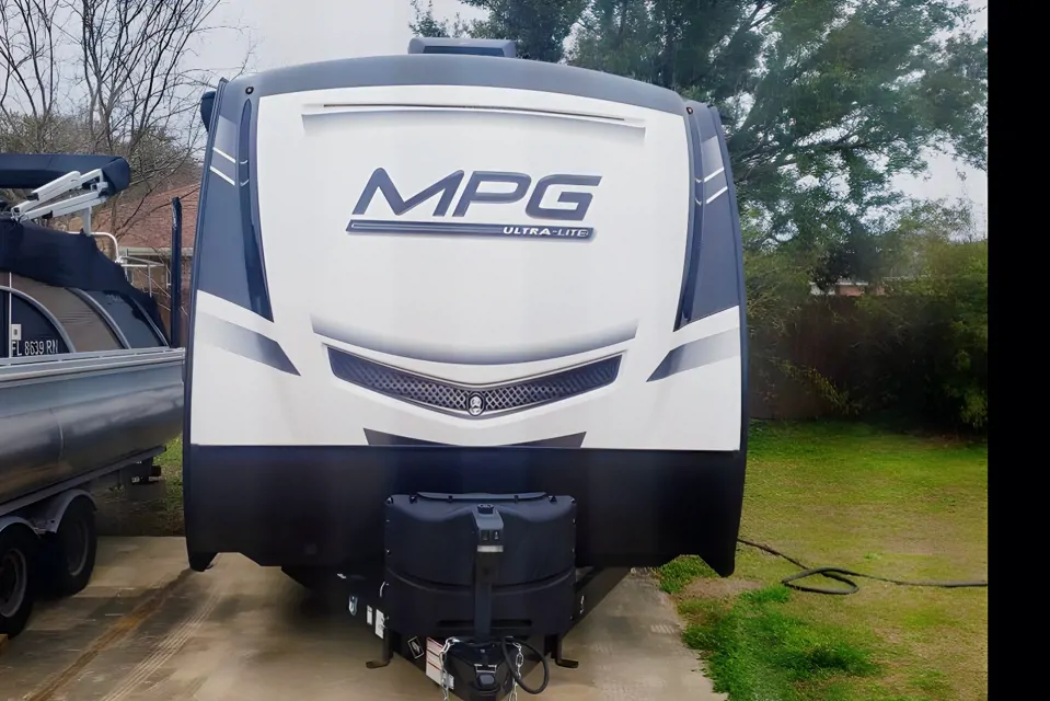 Frank's MPG 2100RB Travel Trailer in Pensacola, Florida