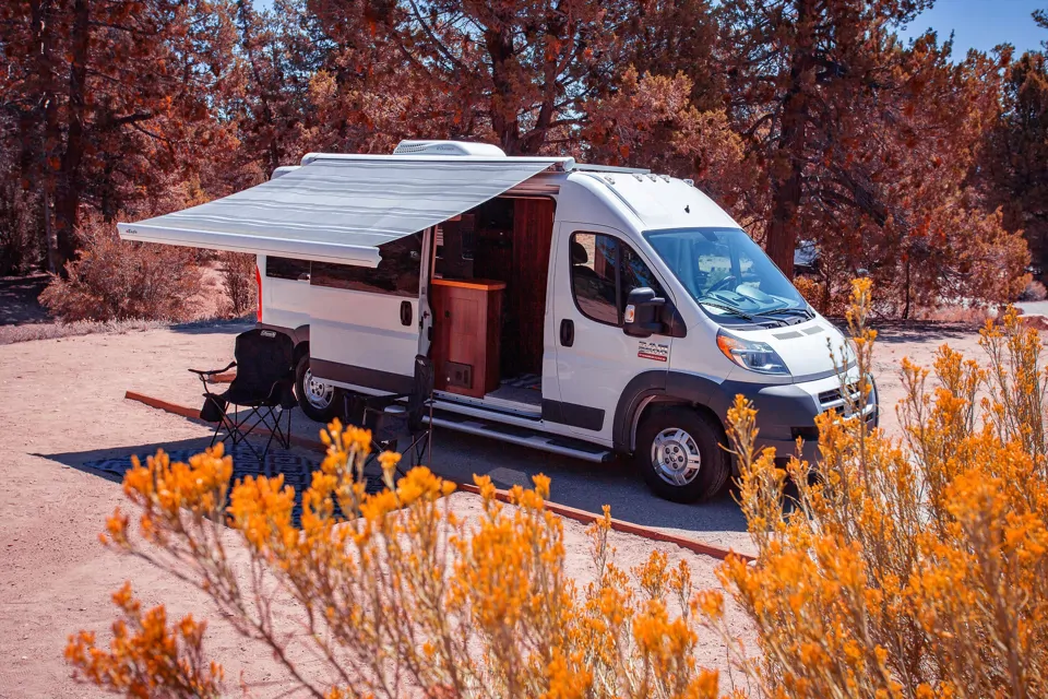 Glamping Dream Van - 40% Discount! - Indoor Bathroom - New Conversion in Los-Angeles, California