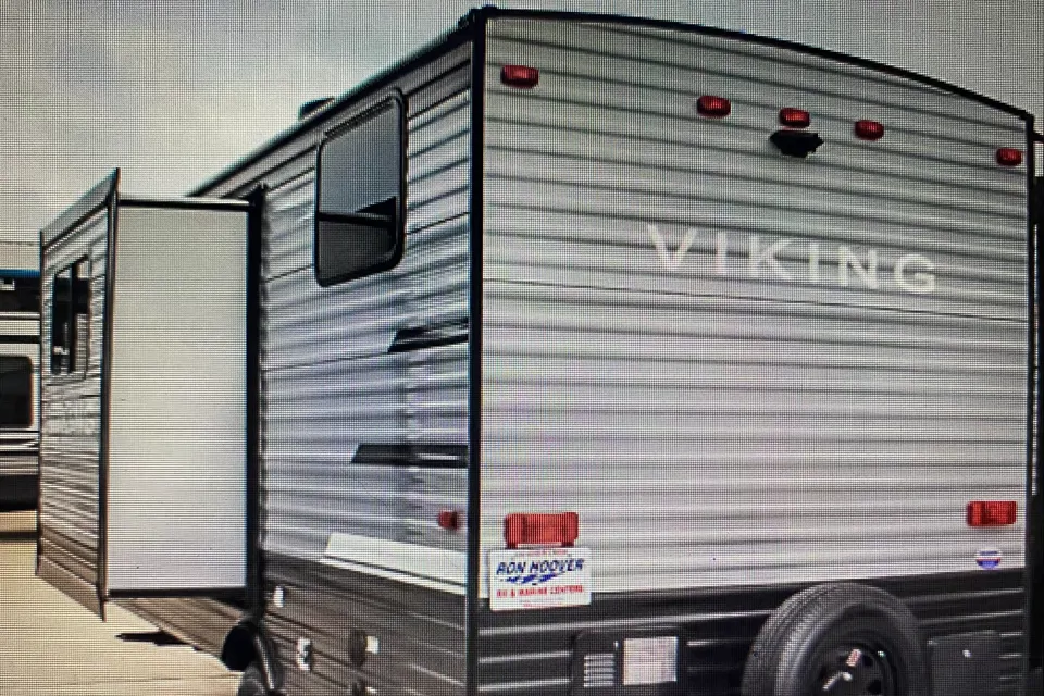 2021 Viking 17BHS 1-Slide ultra lite Vacation on Wheels in Humble, Texas